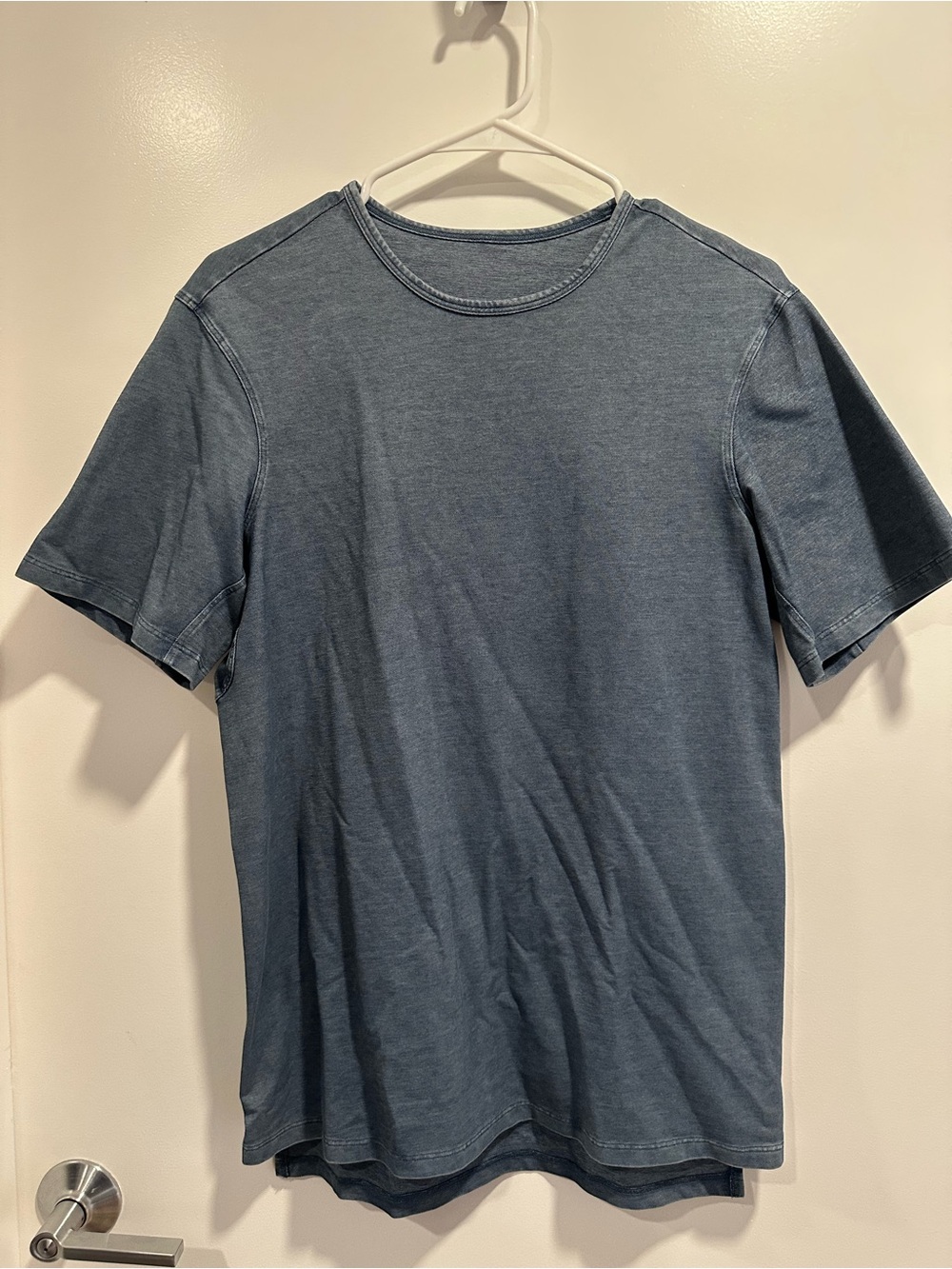 Men’s lululemon chambray tee shirt small